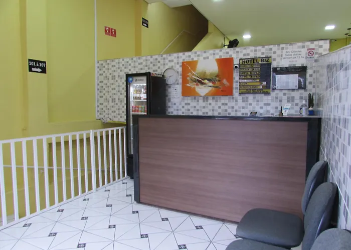 Hotel Biz a 8 minutos do Brás, a 15 minutos da 25 de março e a 8 minutos do Bom retiro