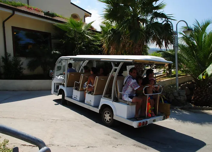 Hotel con piscina: Hotel Scoglio Del Leone