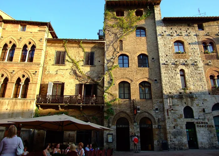 Central hotel: Hotel La Cisterna