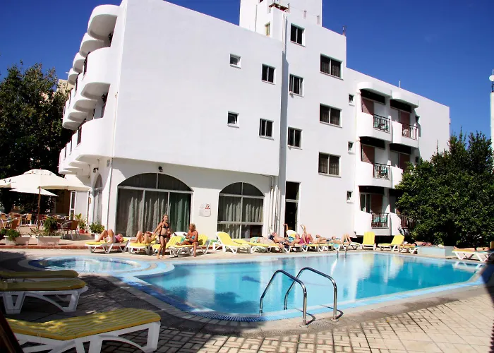 Hôtel bon marché: Captain'S Hotel