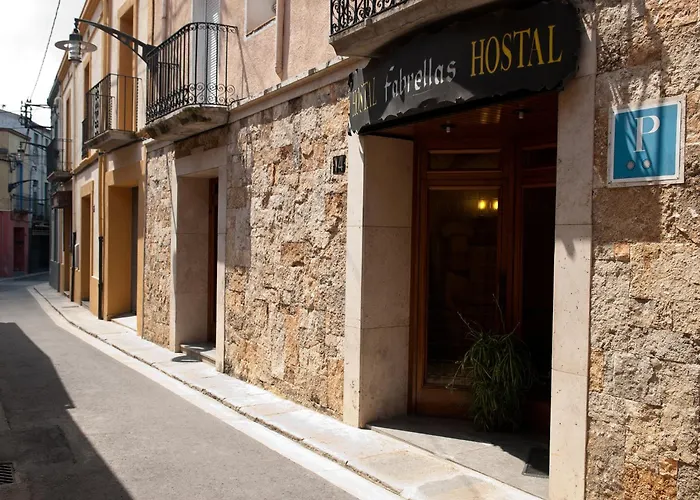 Hotel que admite mascotas: Hostal Fabrellas