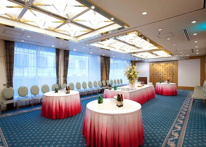 Central hotel: Hotel Sunlite Shinjuku