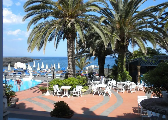 Jacuzzi-Hotel: Arathena Rocks Hotel