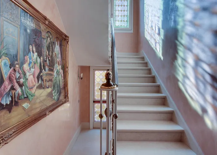 Luxury hotel only: Hotel Moresco