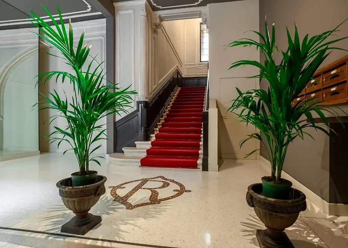 Casa Romano Luxury Green Apartments