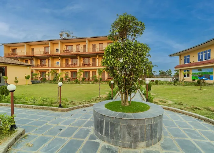 Airport Hotel: Sisai Park Village