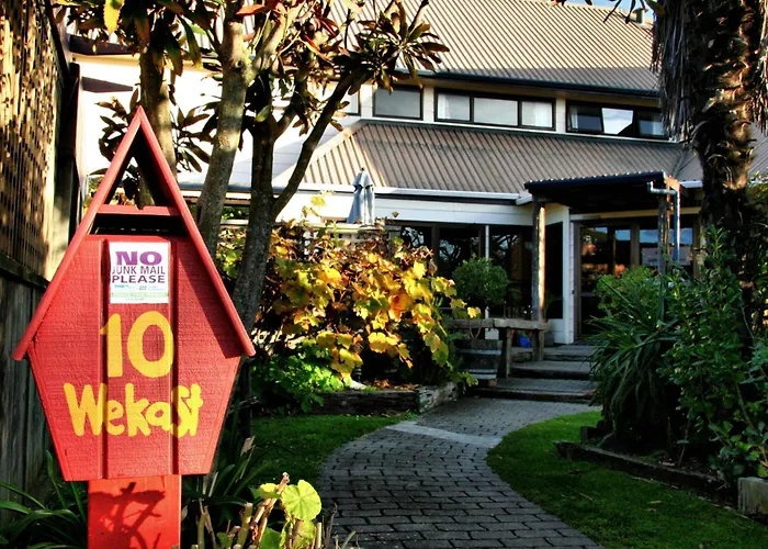 Tasman Bay Backpackers