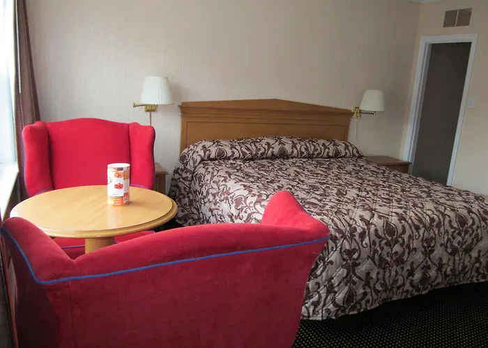 Cheap hotel: Knights Inn London Ontario