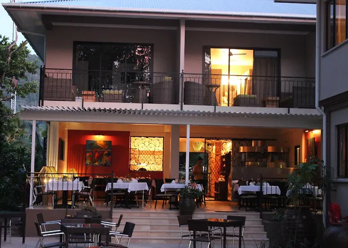 Le Repaire - Boutique Hotel & Restaurant