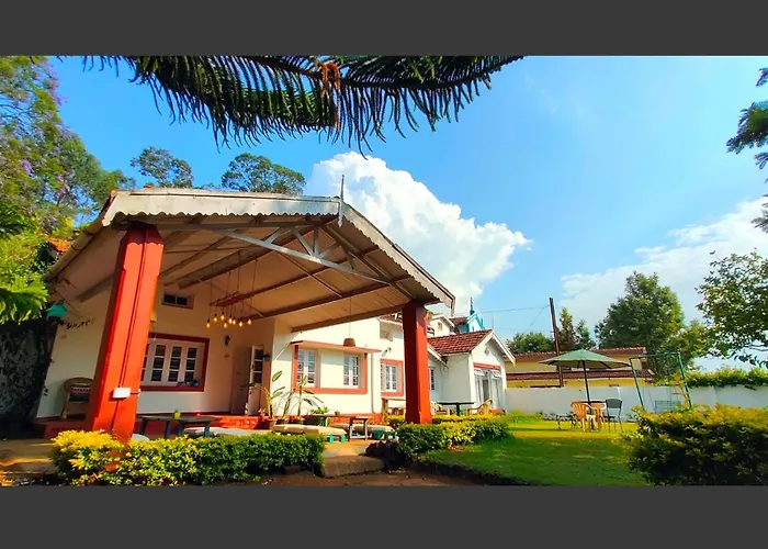 The Birdhouse Backpackers Hostel