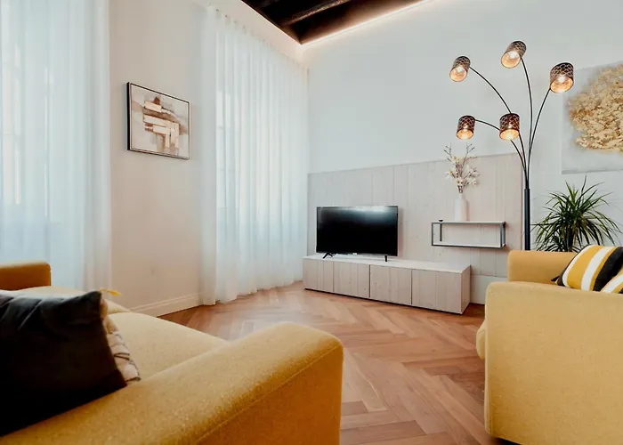 Casa Romano Luxury Green Apartments