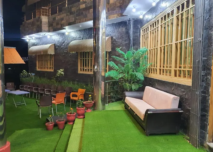 Rose Valley Hotel Naran