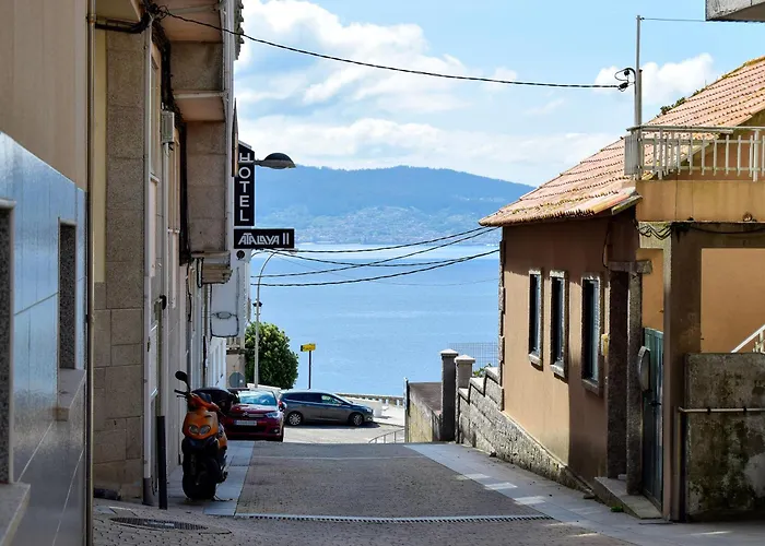 Hotel cerca del colegio: Apartamentos Portonovo Playa 3000