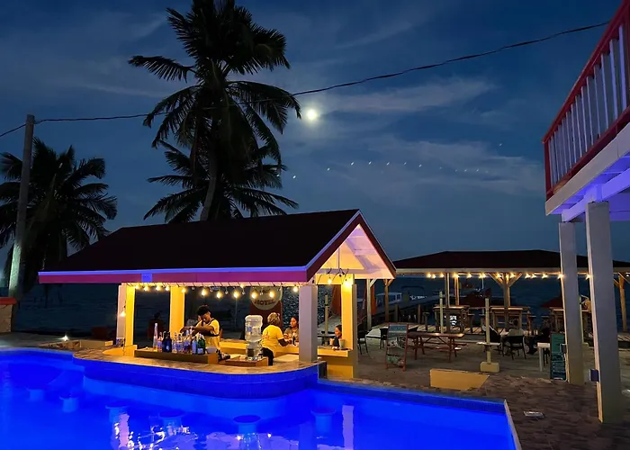 Central hotel: Tropical Paradise