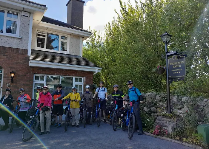 Guest house: Woodhaven Manor H91Rc9D