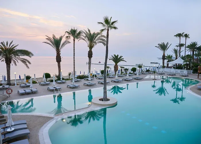 Familienhotel: Sunrise Beach Hotel