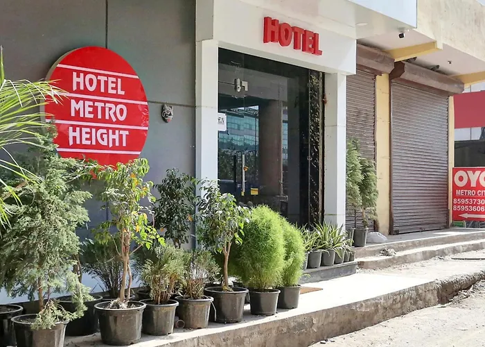 O Metro Height'S Near Nangloi Railway Metro Station