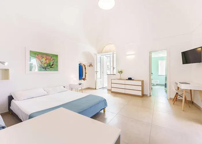 Gioia 13 Rooms & Apartments