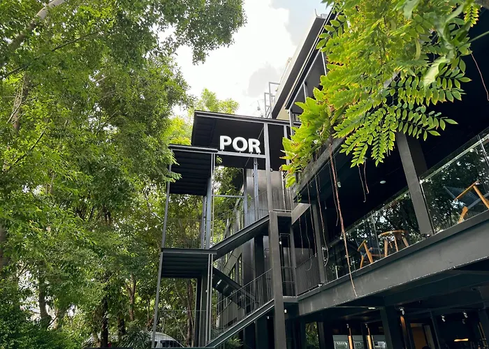 Por Santitham