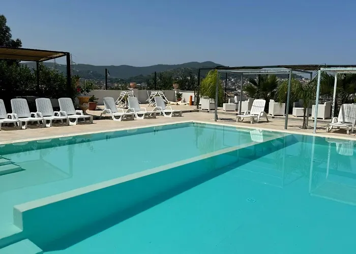 La villa: L'oasi del Tuffatore