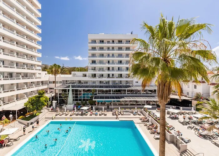 Pet Friendly hotel: Catalonia Oro Negro