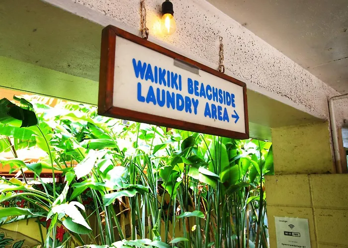 Beach hotel: Waikiki Beachside Hostel
