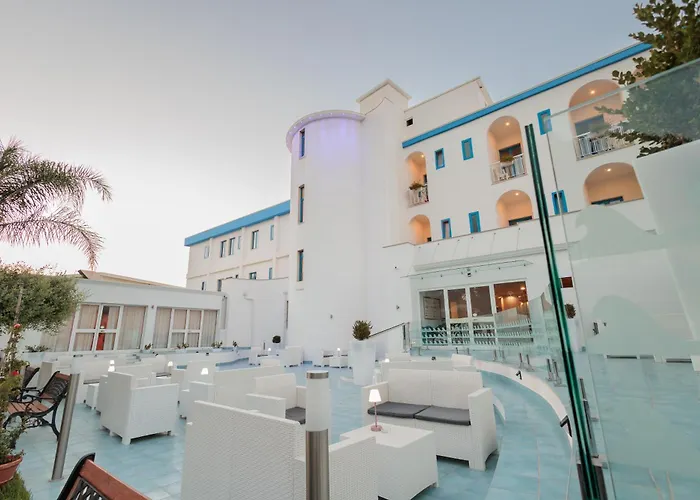 Hotel 3 stelle: Hotel Poseidonia Mare