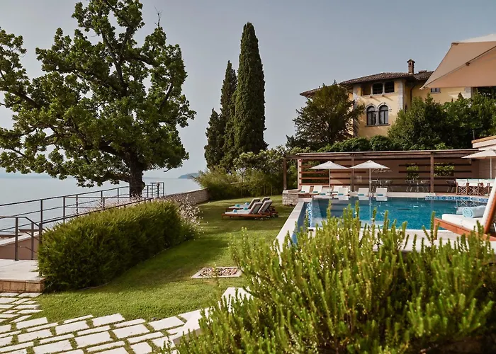 Ikador Luxury Boutique & Spa