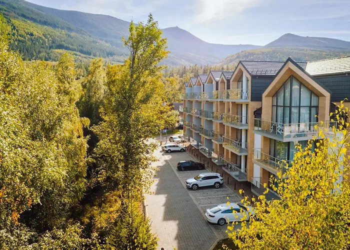 Pet Friendly hotel: Green Mountain 5* Hotel