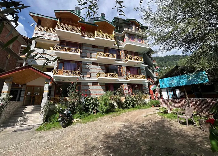 Pet Friendly hotel: Yolo Backpackers - Manali