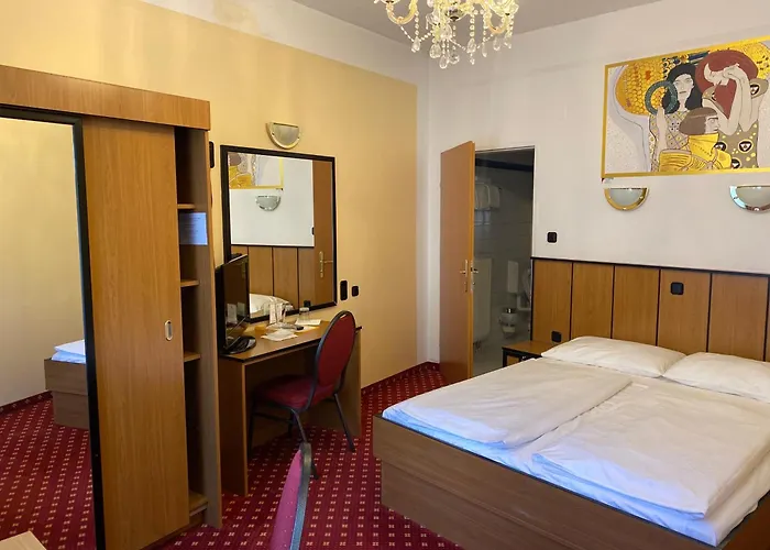 Günstiges Hotel: Garten- und Kunsthotel Gabriel City