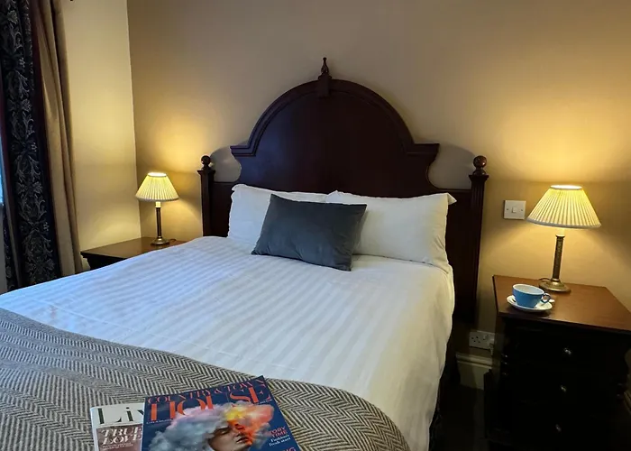 Cabin: Taunton Town House