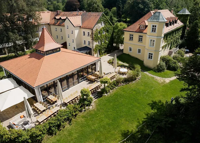 Landschloss Ernestgruen