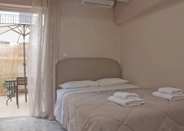Pet Friendly hotel: Danaos Hotel
