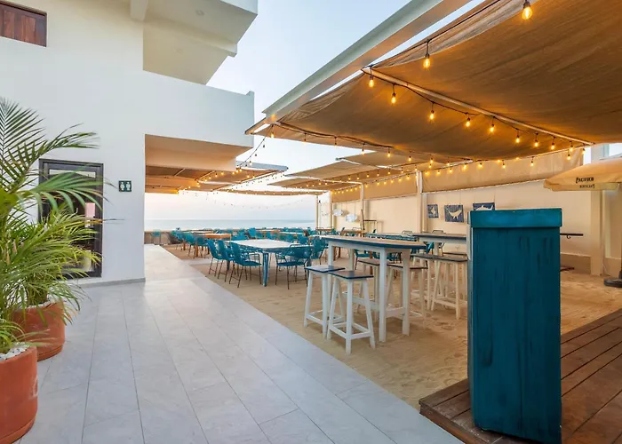 Cabo Break Hotel
