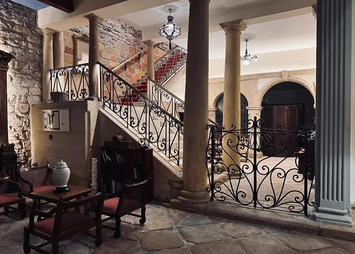 Perros hoteles Palacio Pampinot