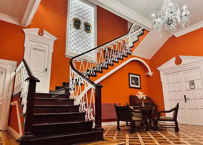 Perros hoteles Palacio Pampinot