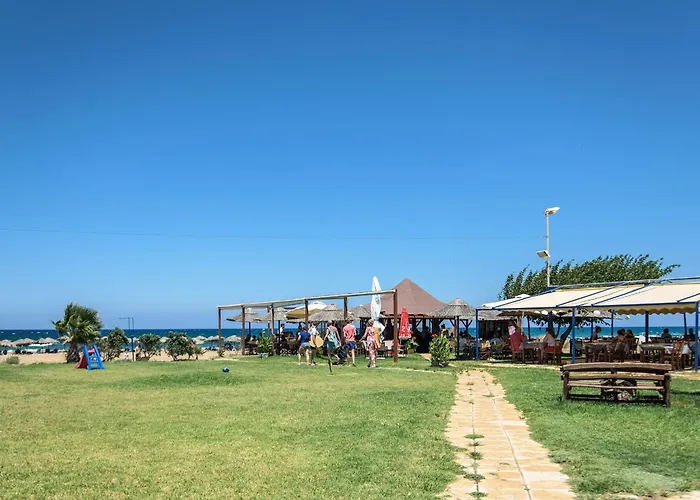 Pinelopi Beach