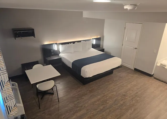 6 , Ca - Downtown