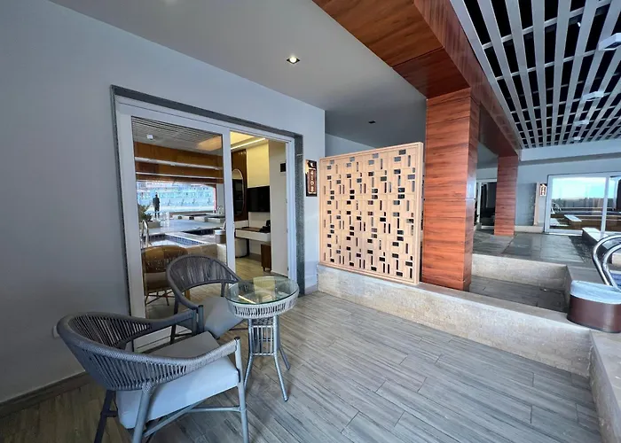 Hotels with pool Xu San Stefano Alexandria