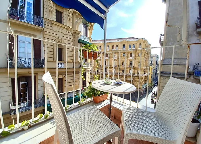  Quattro Palazzi Napoli Centro