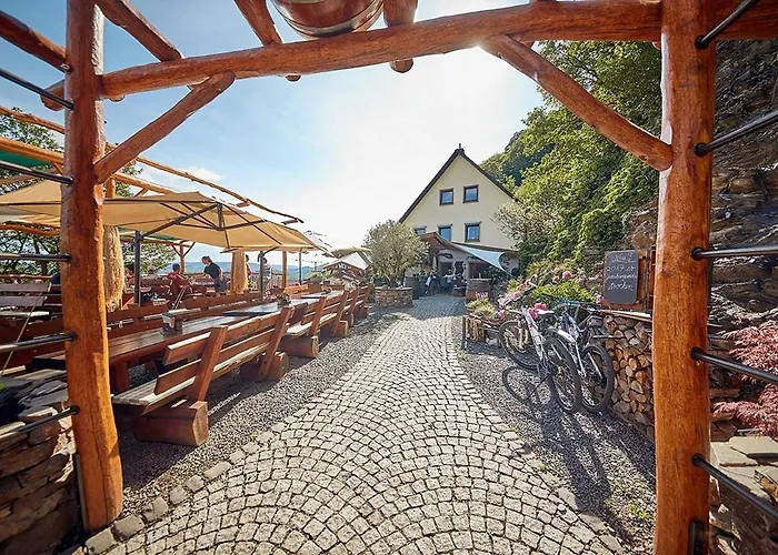 Onkel Toms Hütte, Weingut Friedhelm Lenz