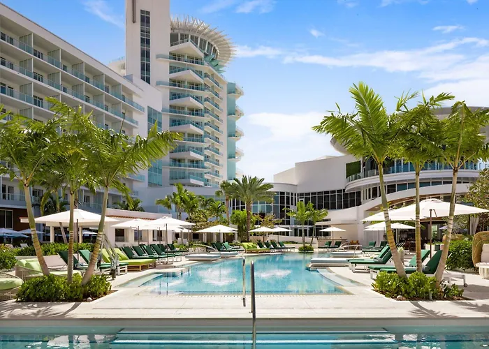 Hotel suites Pier Sixty-Six