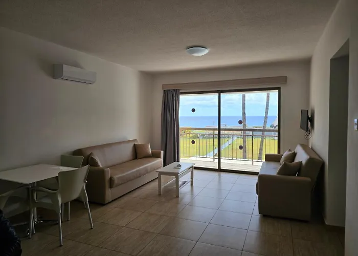 Penelope Beach Apts