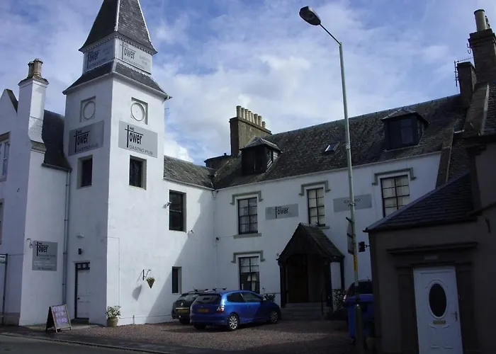 Tower Gastro Pub & Apartments
