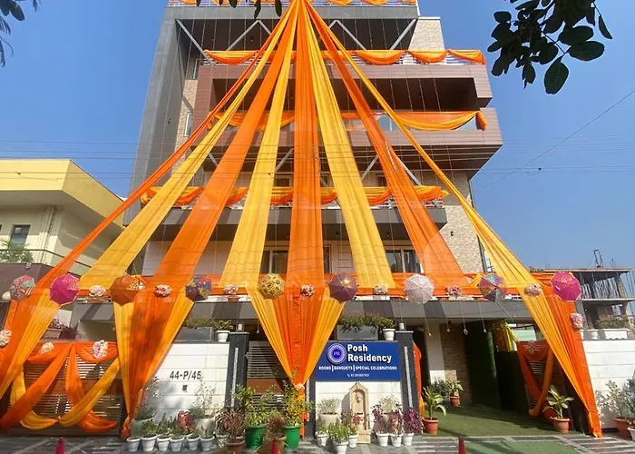 Hotels With Four Stars Posh Residency Huda City Center Gurgaon