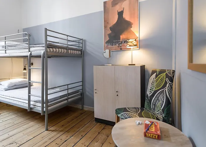 Castanea Old Town Hostel