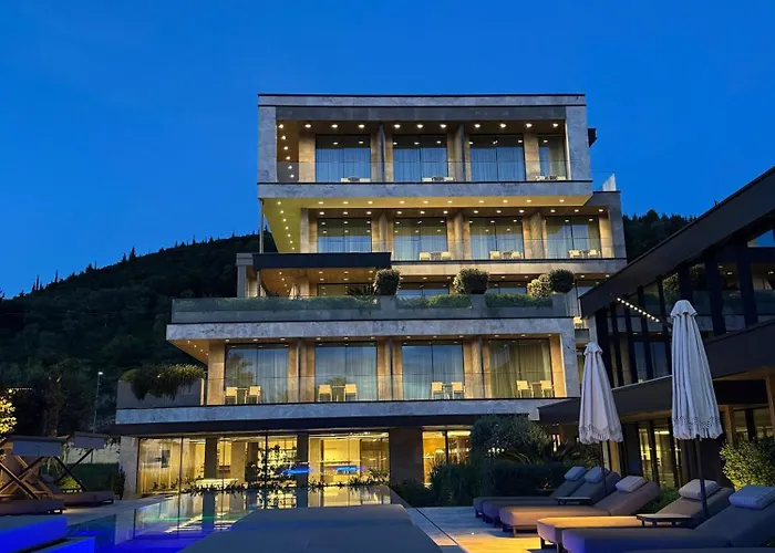 Prado Luxury Hotel