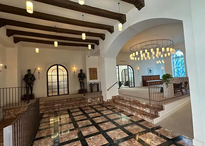 Hotel de lujo: Palacio Valderrabanos