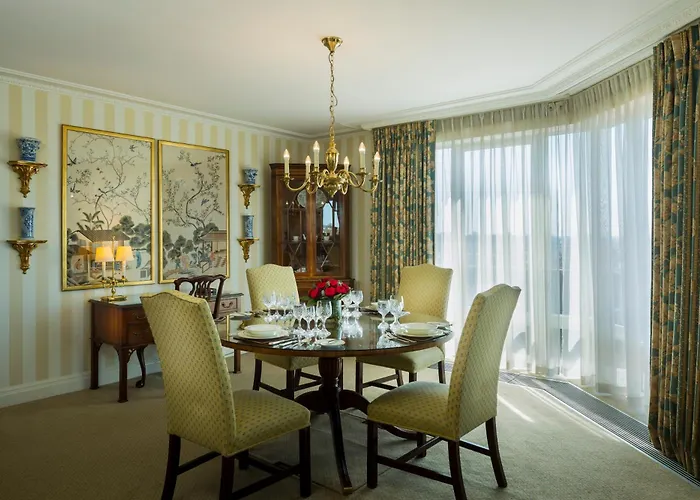 Cheval Thorney Court At Hyde Park